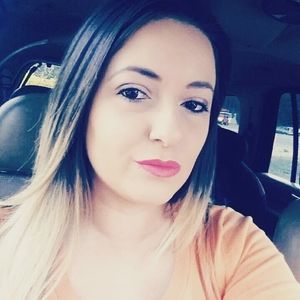 Meet your Posher, Sara n casey